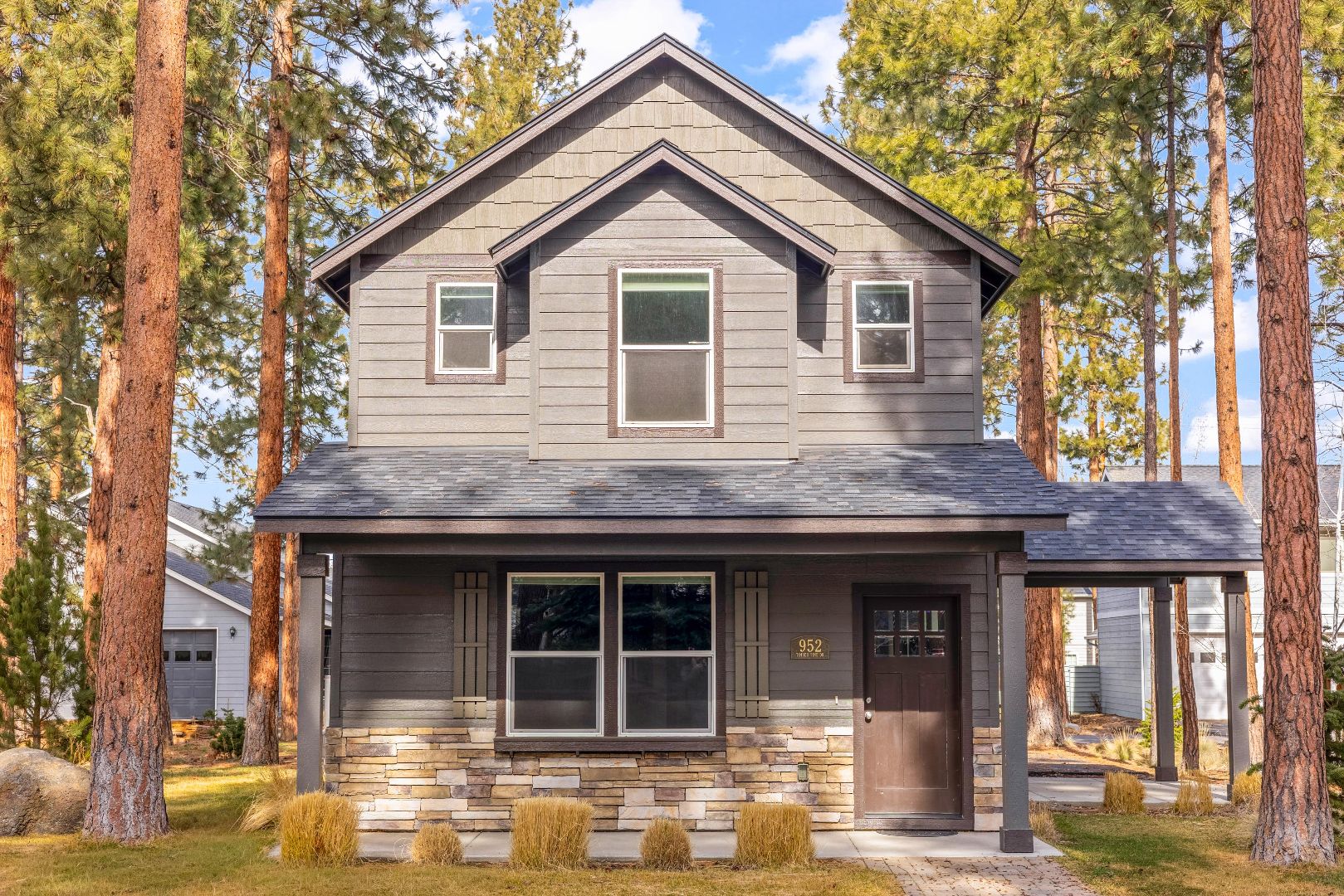 Sisters House: 952 Timber Pine Drive