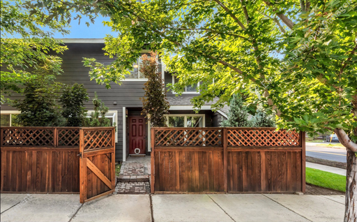 Renovated 1 BR - 1.5 BA Condo near Downtown Bend! – photo 1