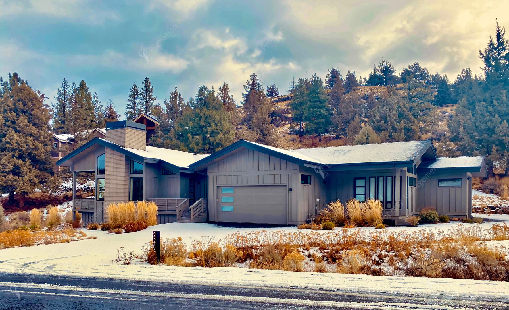 Bend House: 2265 NW Putnam Road