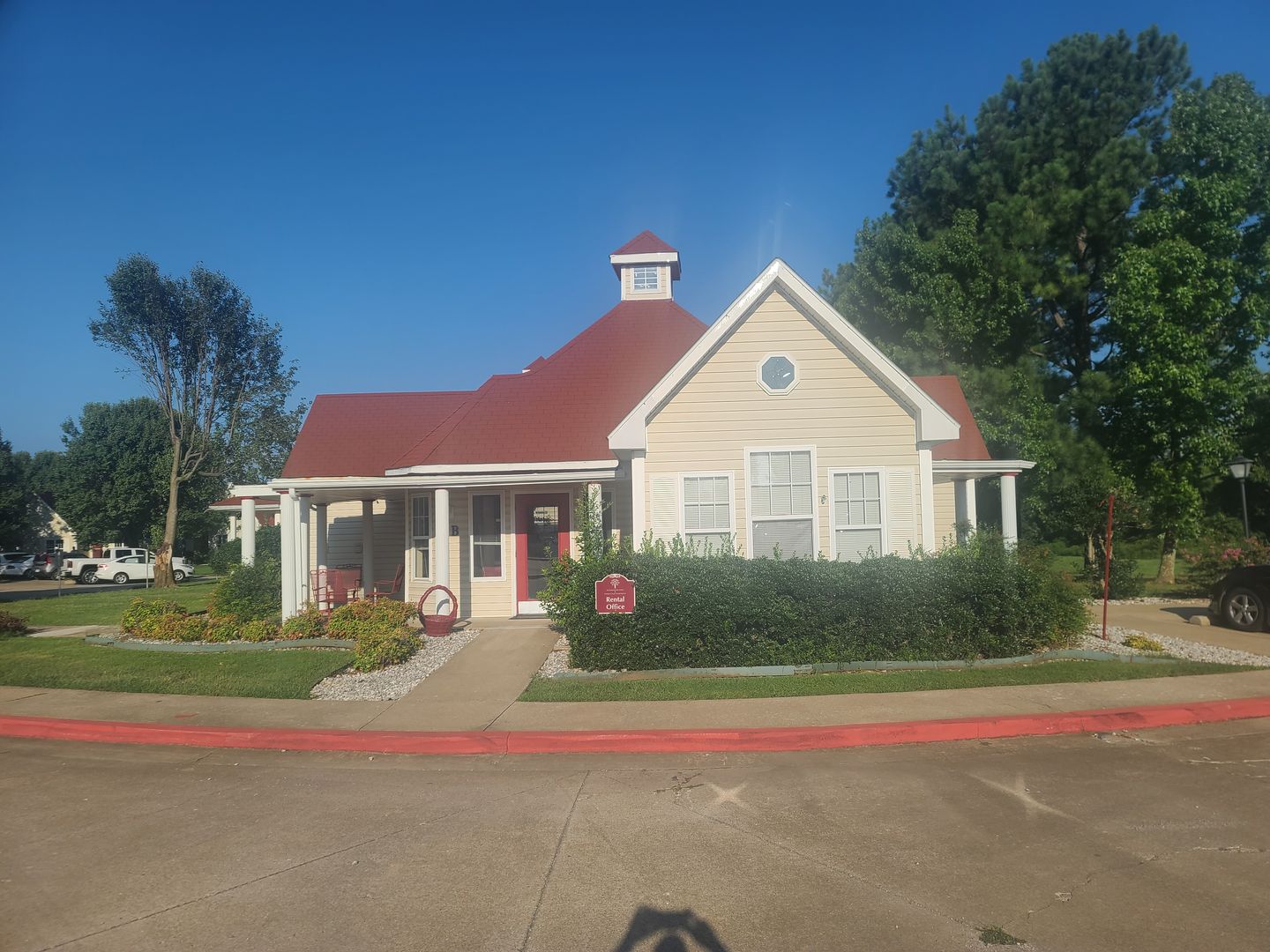 Rogers Apartment: 908 W Green Acres Drive