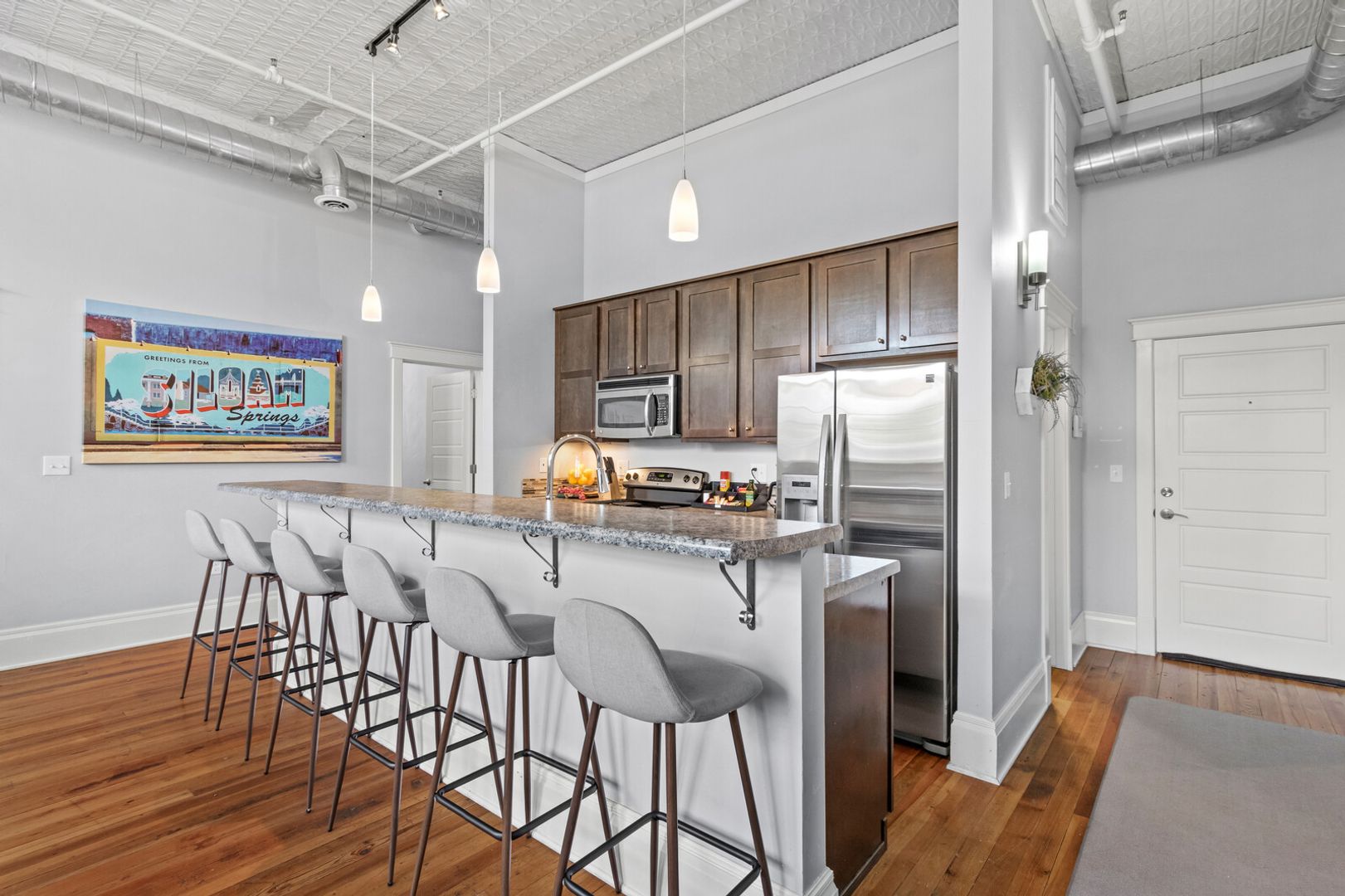 Siloam Springs Apartment: 116 S Broadway Street