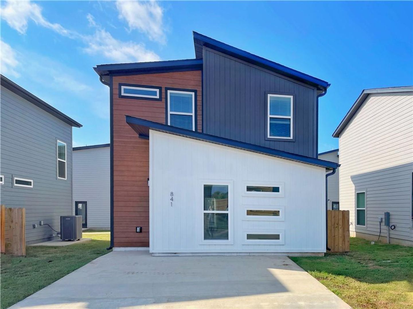 Centerton House: 841 Boardwalk Ave.