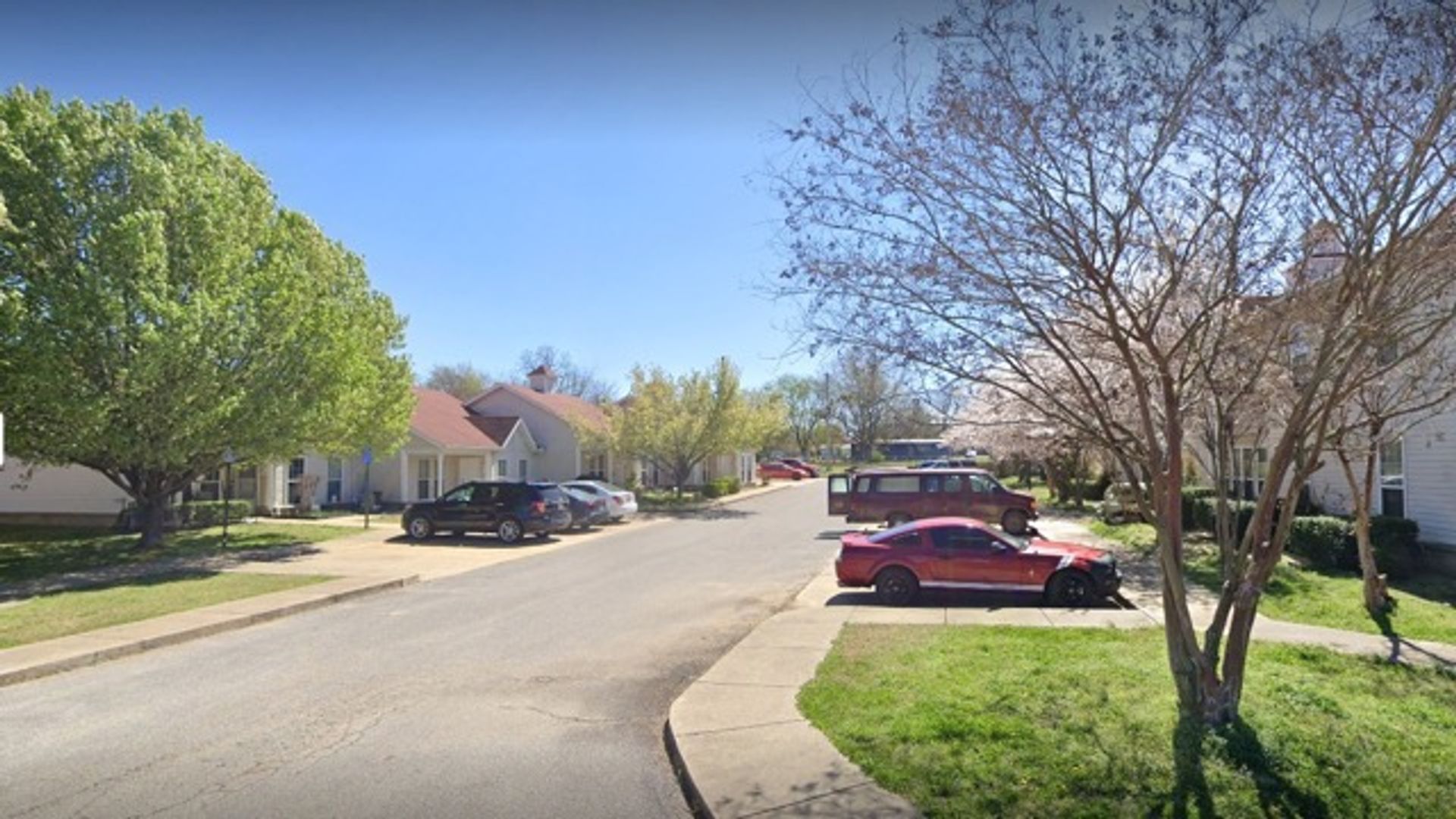 Cave City Apartment: 352 Curia Creek Lane