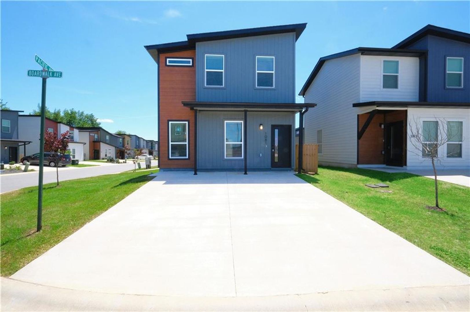 Centerton House: 1081 Boardwalk Avenue