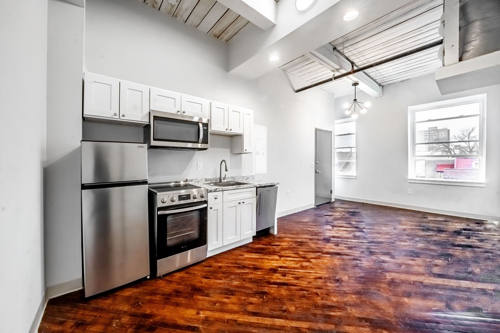 Reading Apartment: 100 South 4th Street