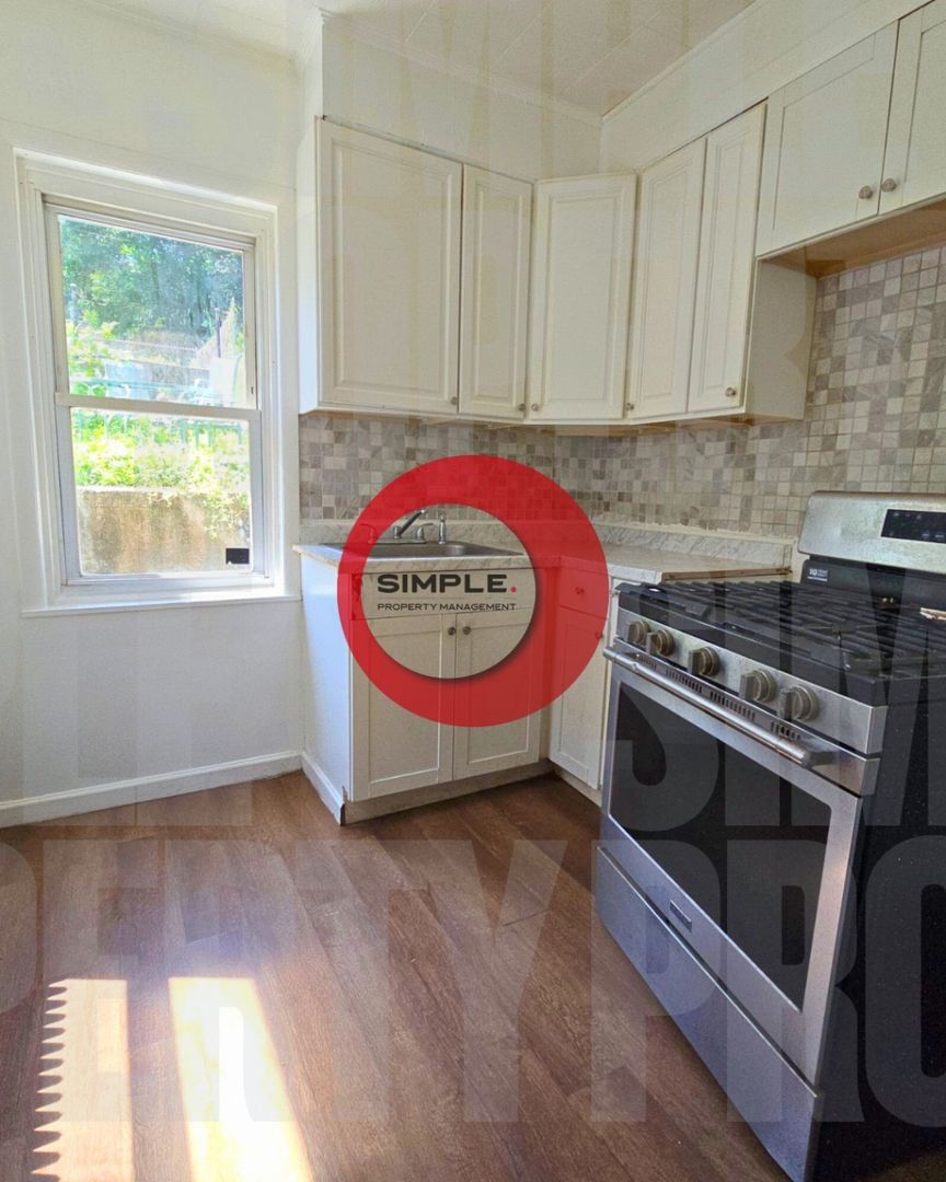 Reading House: 1144 Cotton Street