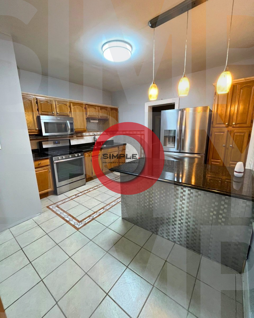 Reading House: 1025 North Front Street