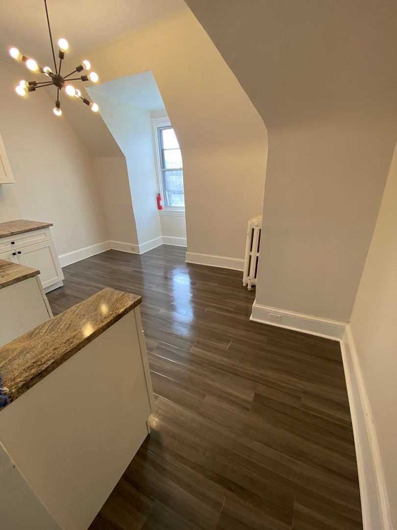 Reading Apartment: 557 Centre Avenue