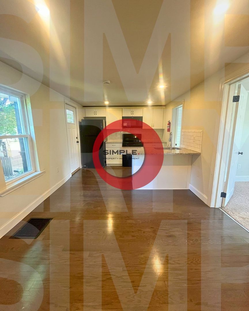 Pottstown Apartment: 392 North Charlotte Street