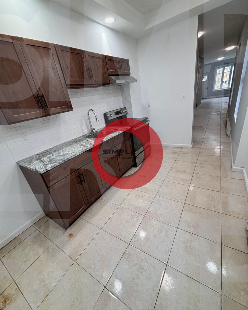 Reading House: 113 West Elm Street