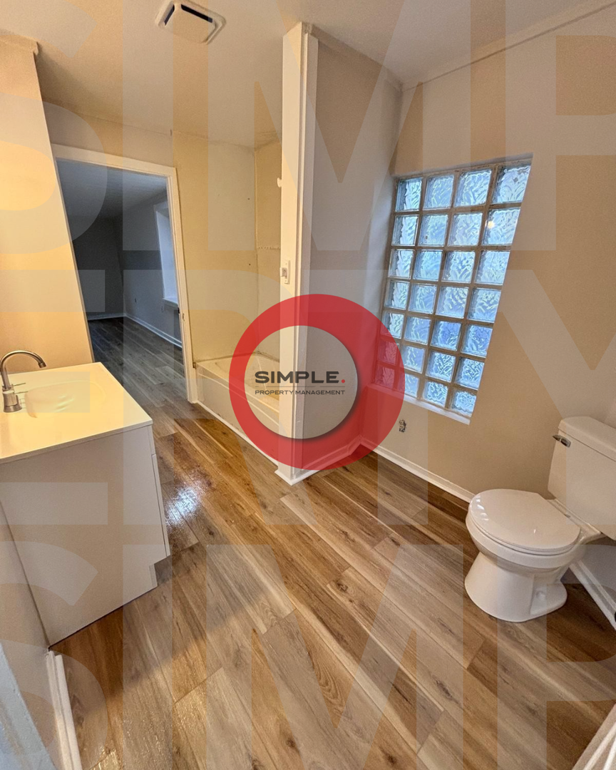 Reading House: 648 Eisenbrown Street