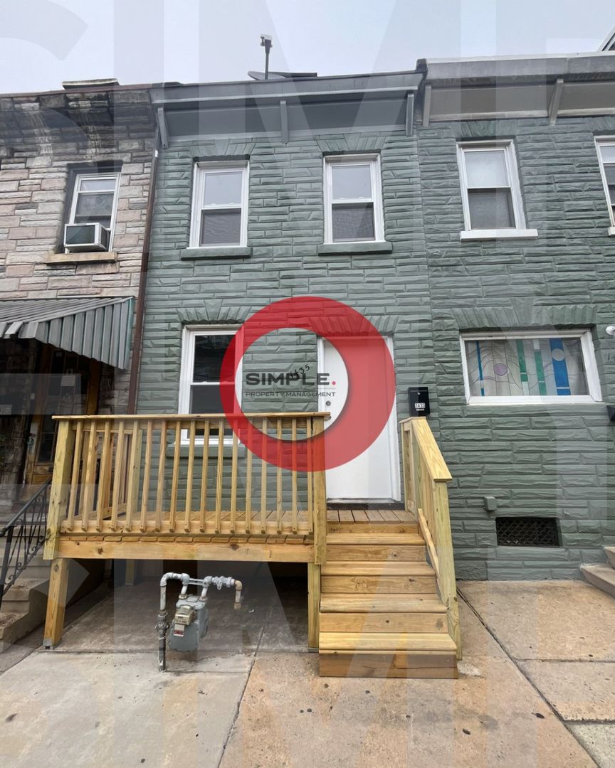 Reading House: 1435 Cotton Street