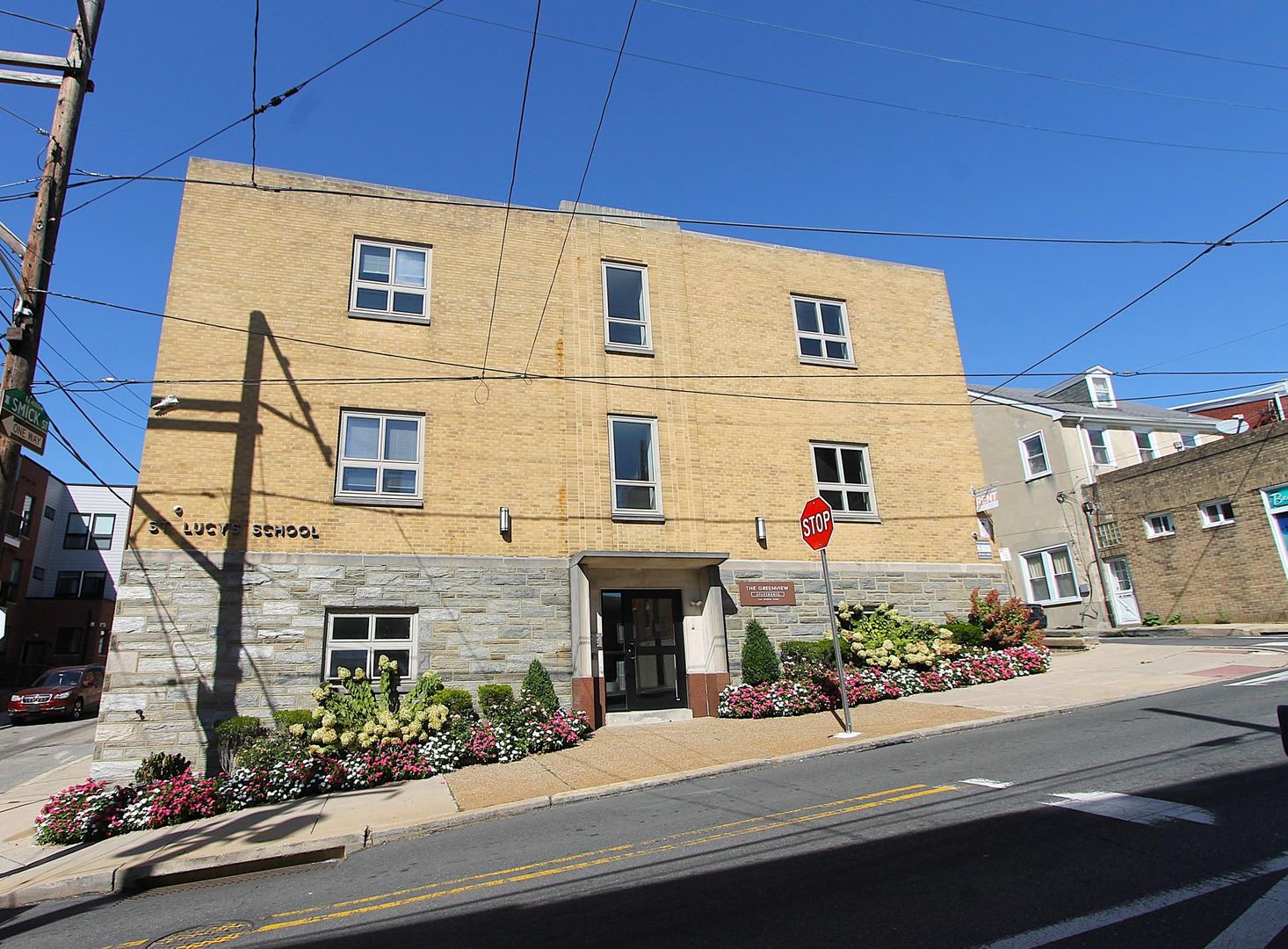 Philadelphia Apartment: 144-146 Green Lane