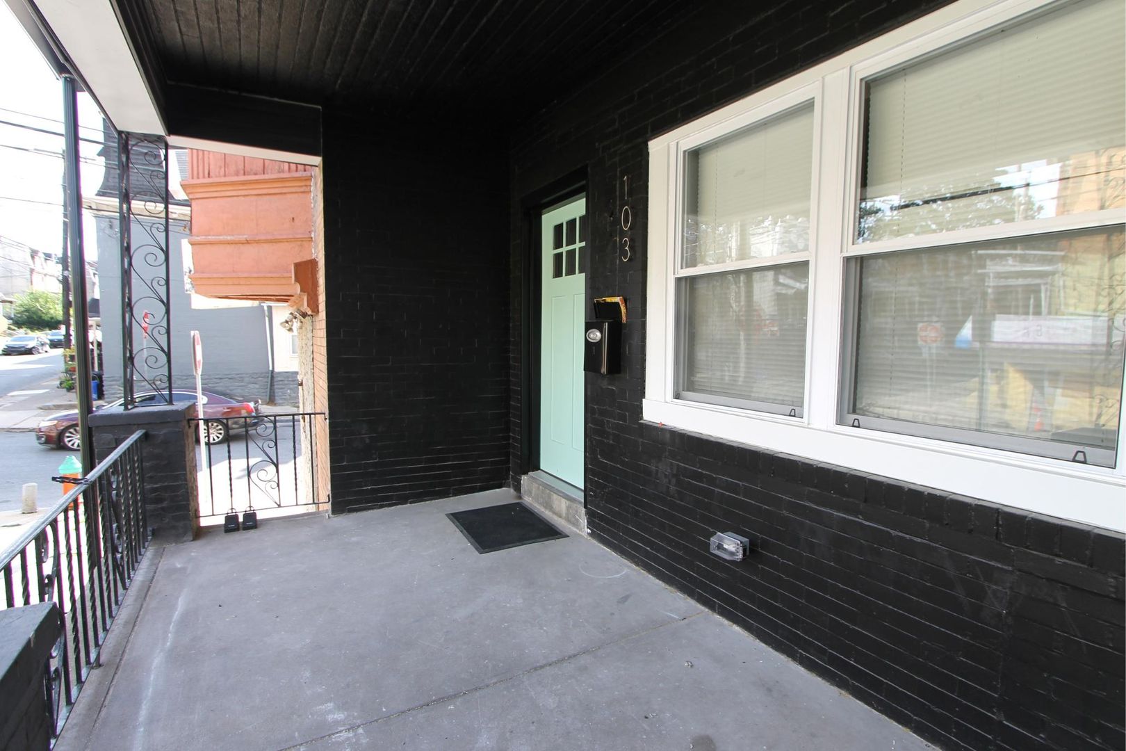 Philadelphia Apartment: 103 East Coulter Street