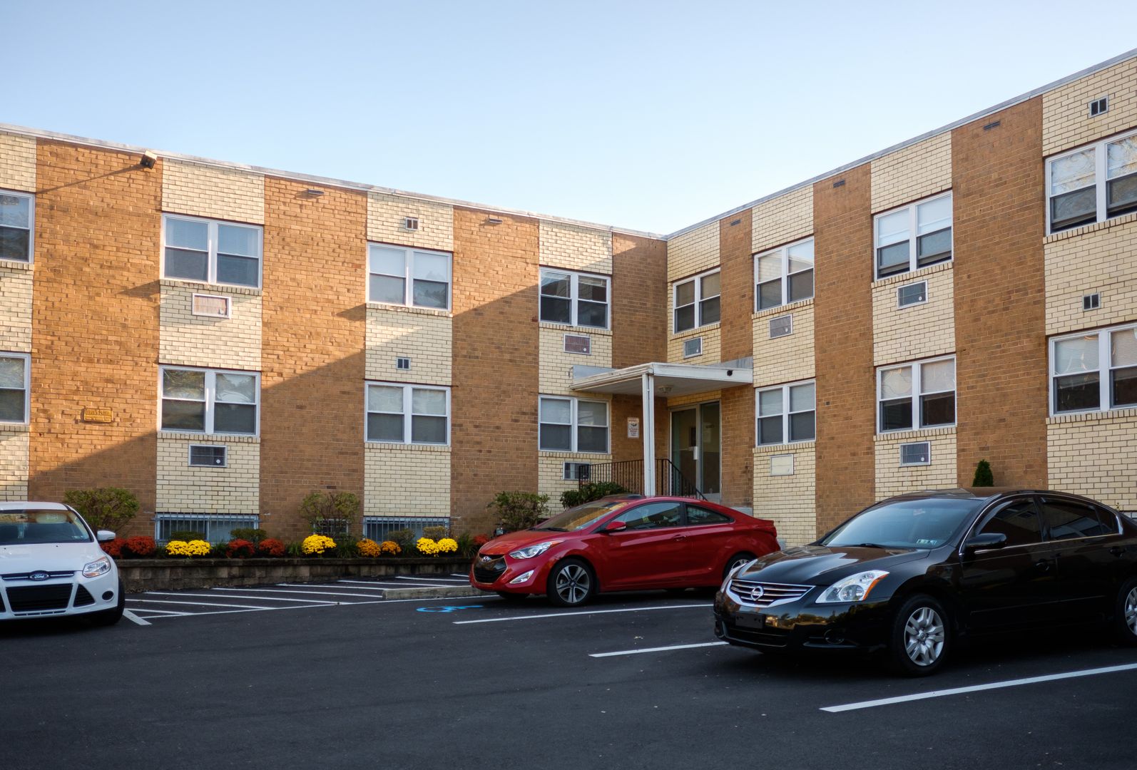 Philadelphia Apartment: 700 West Walnut Lane