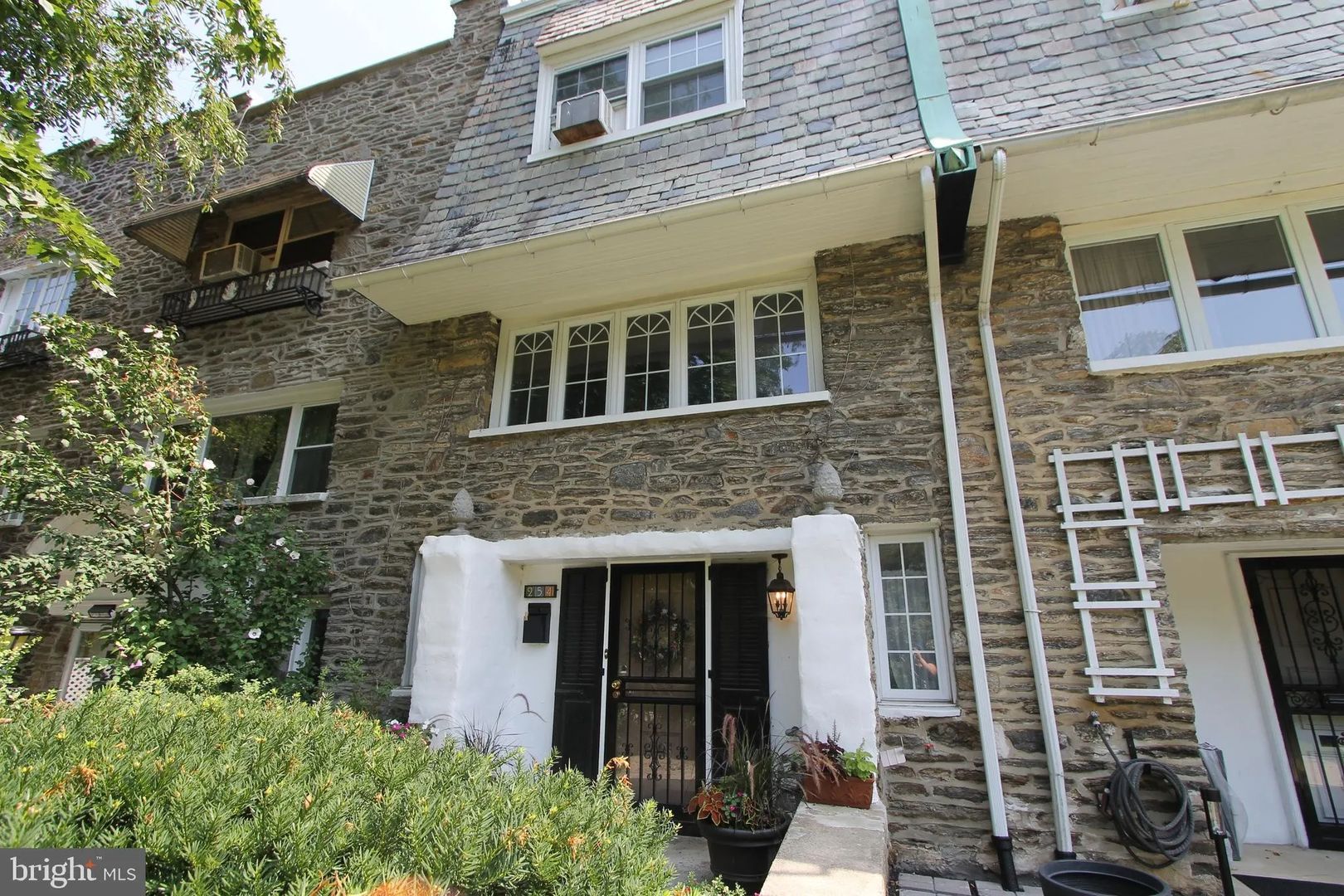 Philadelphia House: 254 East Meehan Avenue