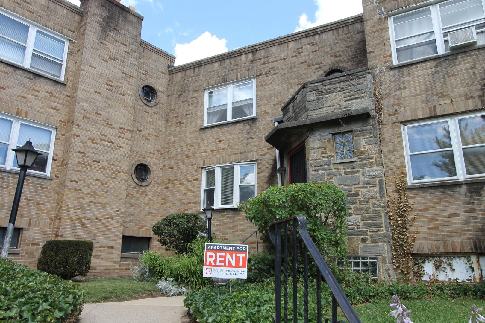 Philadelphia Apartment: 510 S Pleasant Place