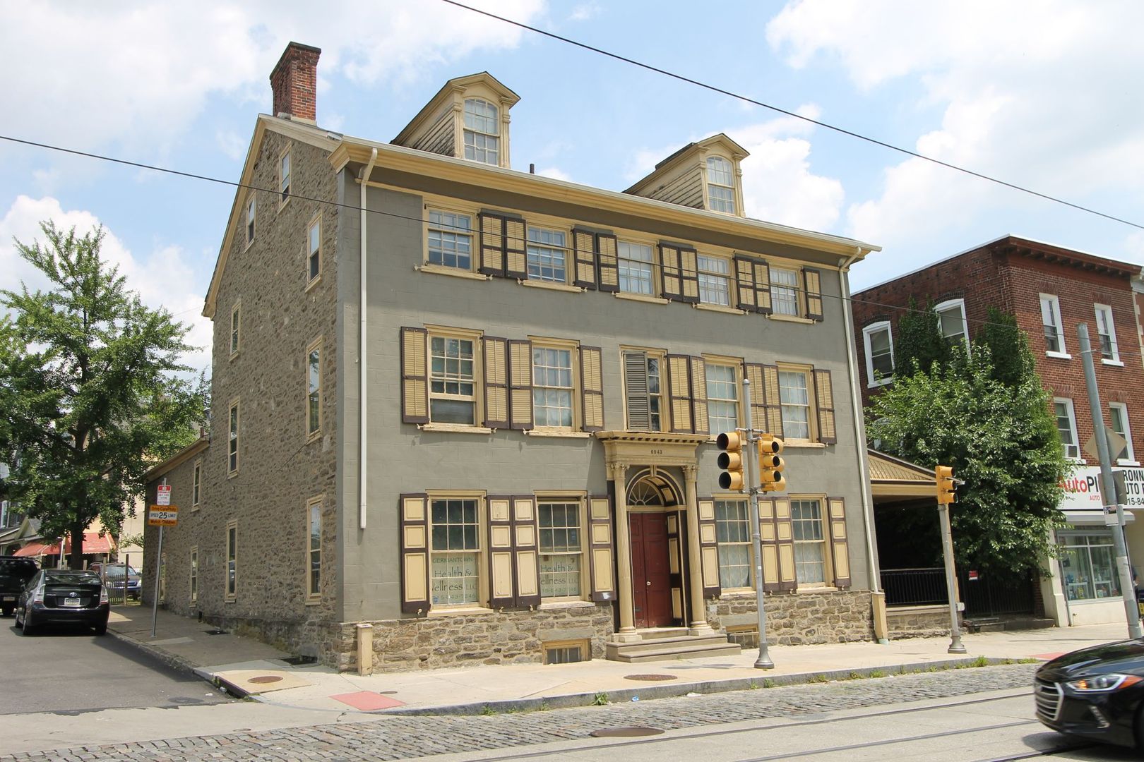 Philadelphia Apartment: 6043 Germantown Avenue