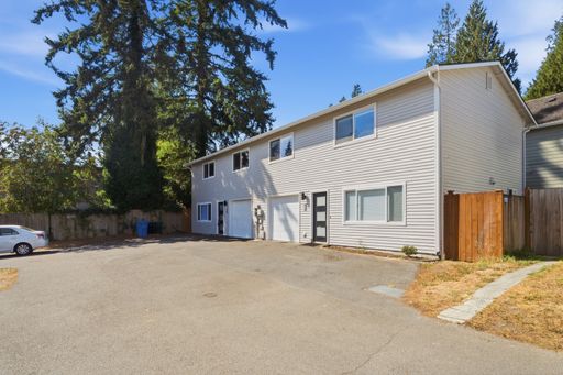 Brand-New Interior Townhome – photo 1