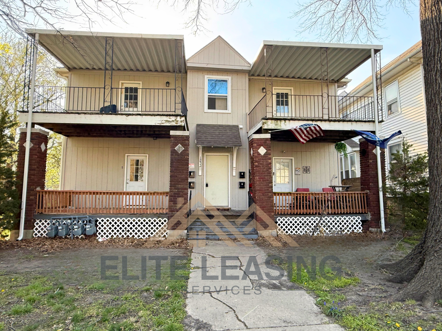Topeka Apartment: 1255 SW Tyler St