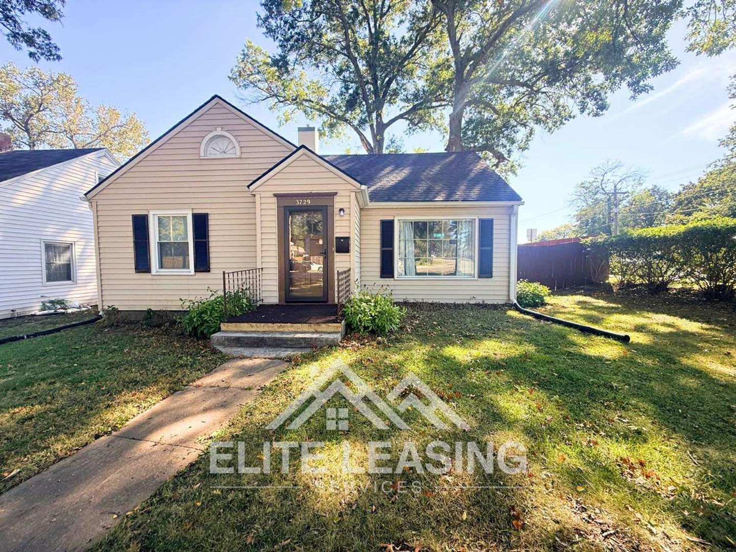 3 Bedroom, 2 Bathroom home close to Gage Park