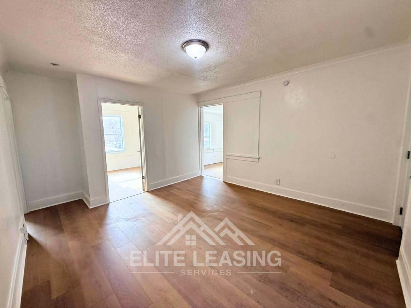 Ks Apartment: 1438 SW Van Buren