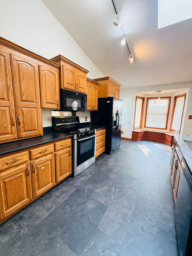 6239 SW Wanamaker 10 of 12