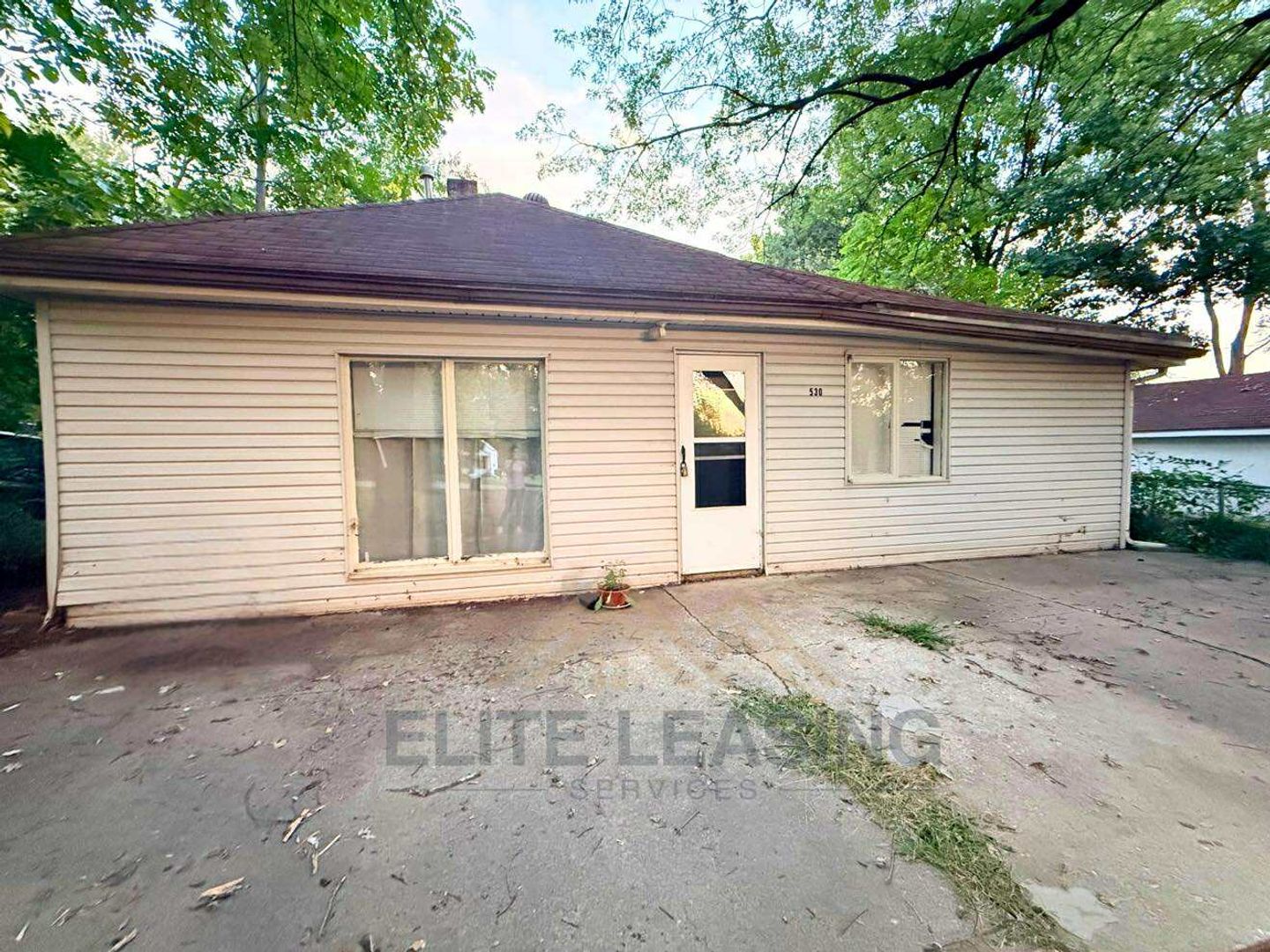 Topeka House: 530 SE Fairfax St.