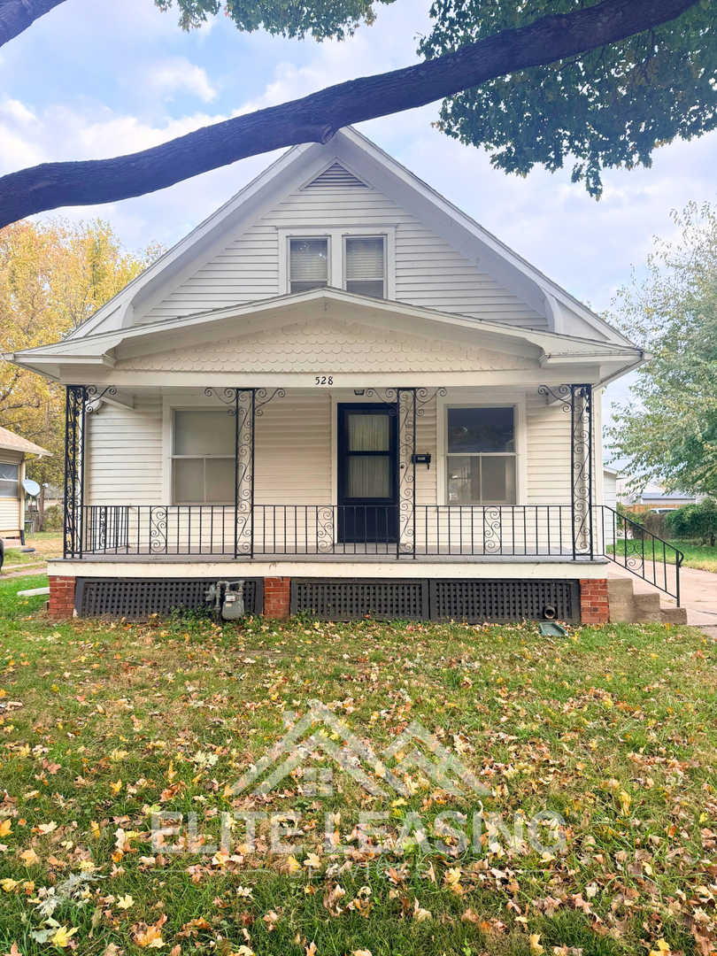 Topeka House: 528 NE Ohio Ave