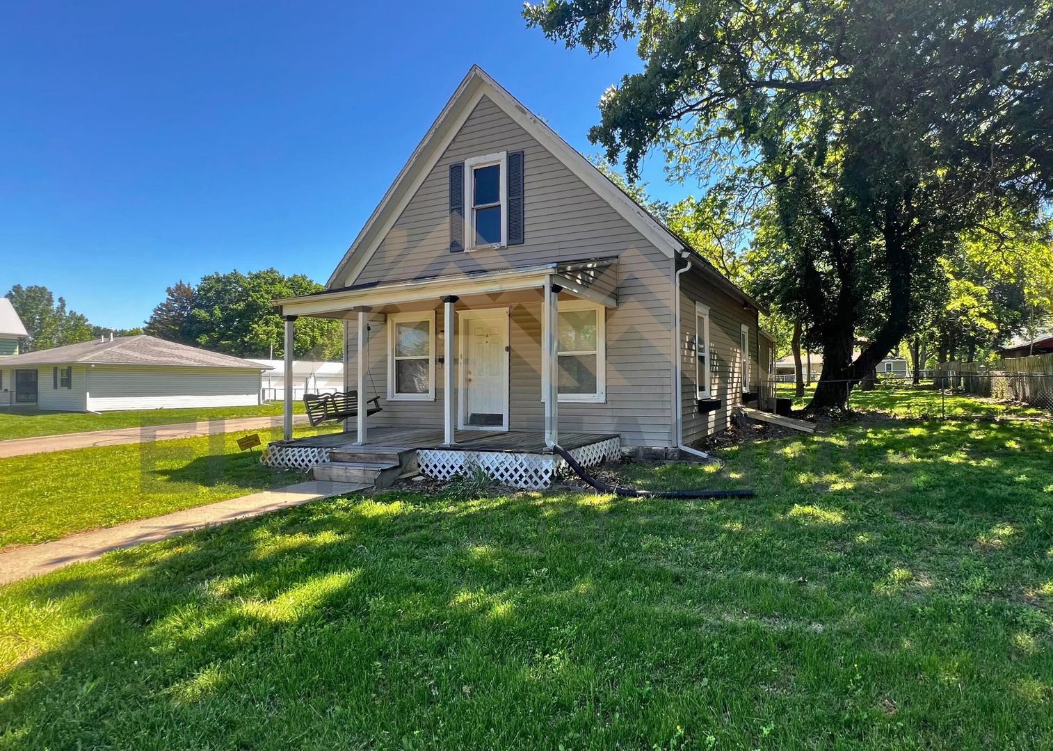 Topeka House: 2800 SE Michigan Ave