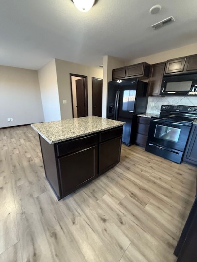 Wichita Townhome: 11044 Fawn Grove