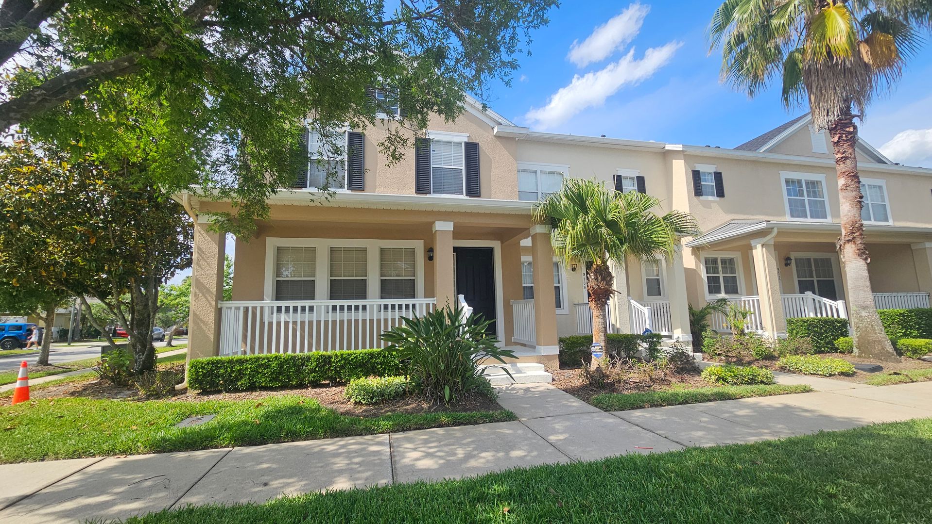 Orlando House: 9101 Camden Gardens St.