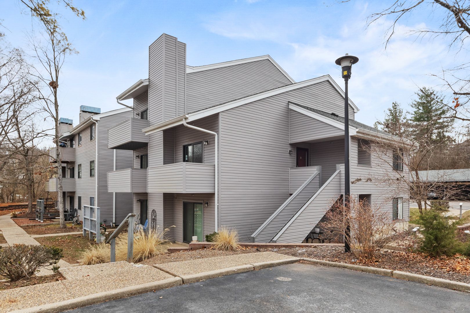 Ballwin Townhome: 1321 Prospect Village Ln. #D