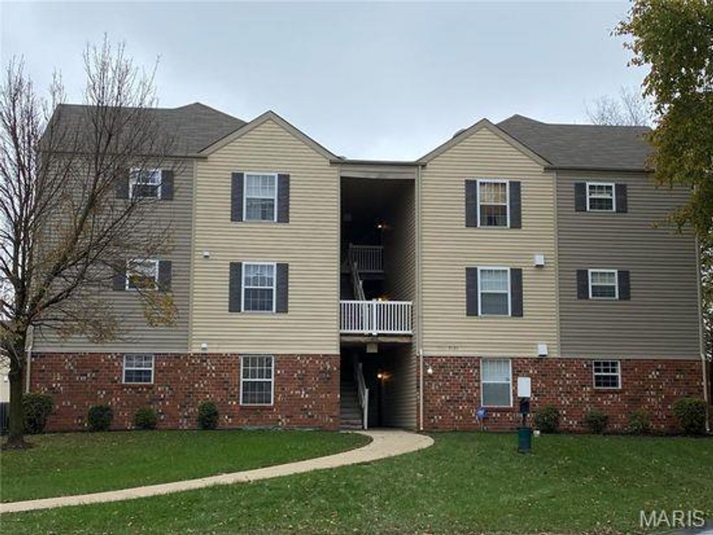 Lake St. Louis Condo: 5114 Welsh Drive