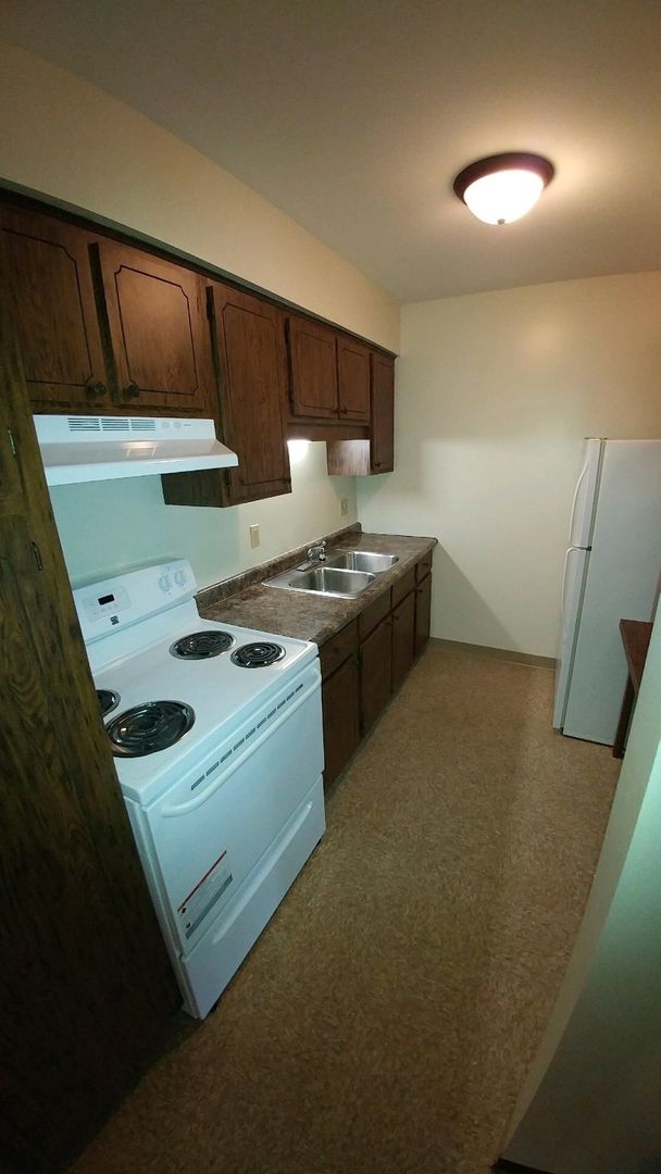 Schererville Apartment: 2045 Meadow Lane