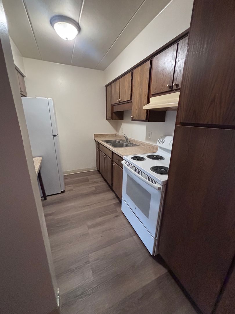 Schererville Apartment: 2050 Meadow Lane