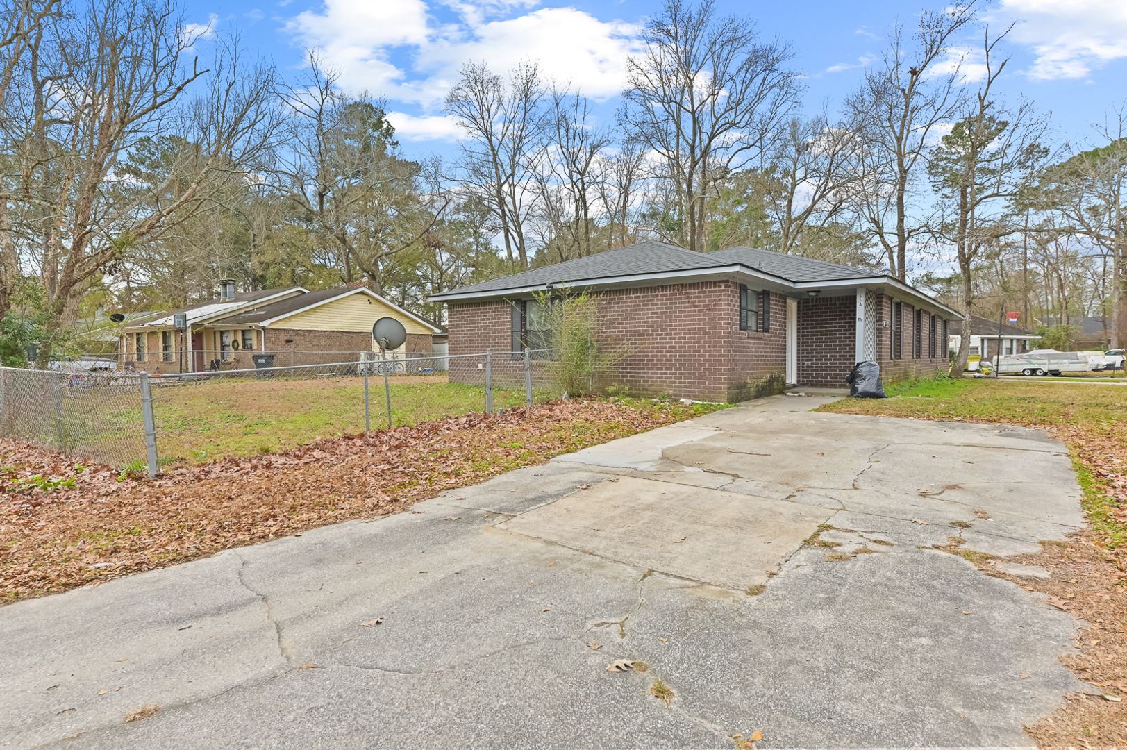 Ladson Apartment: 165 Hummingbird Avenue