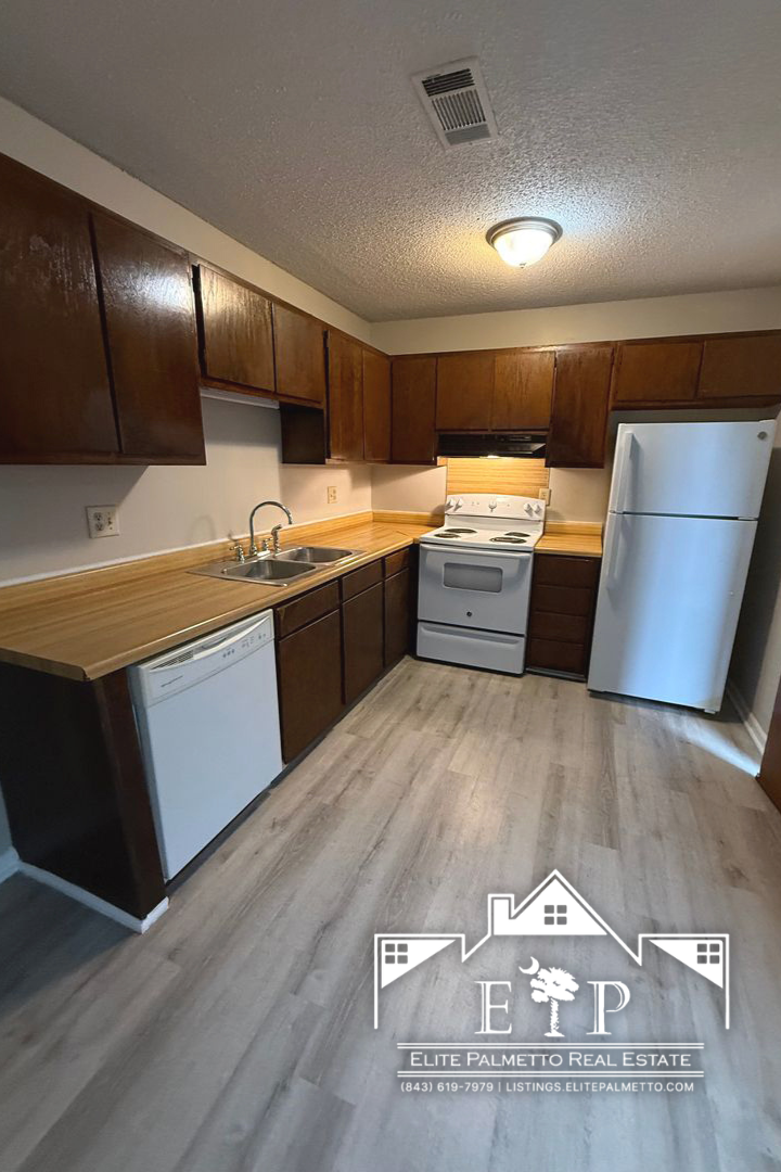 North Charleston Apartment: Chateau and Jenkins Ave