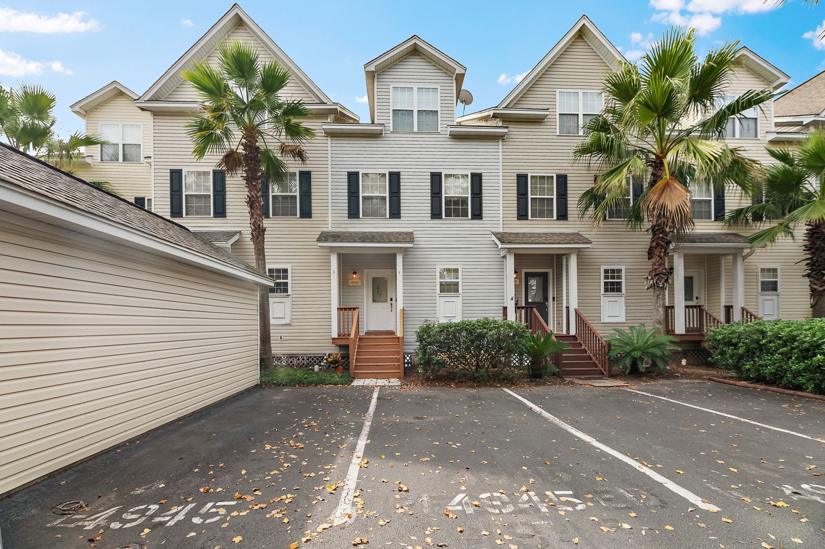 North Charleston Apartment: 4945 Lake Palmetto Ln