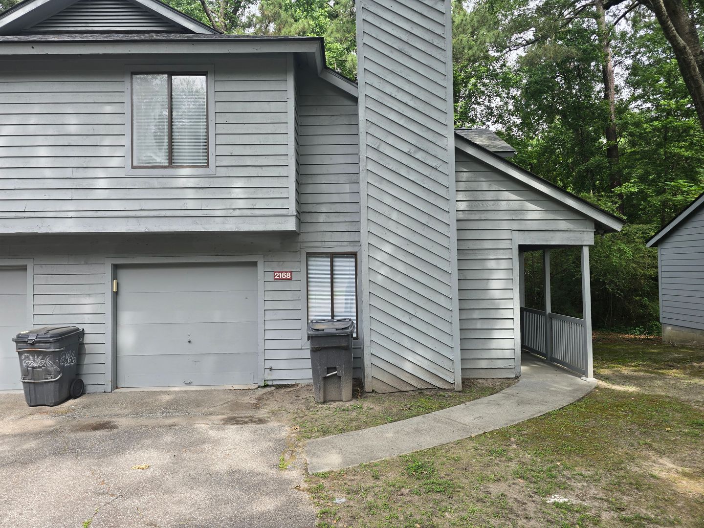 North Charleston House: 2168 Spoleto Lane East