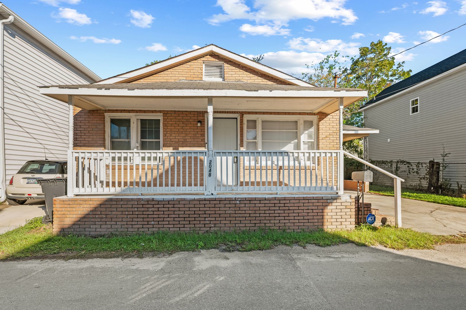 North Charleston House: 2048 Arbutus Avenue North Charleston South Carolina 29485