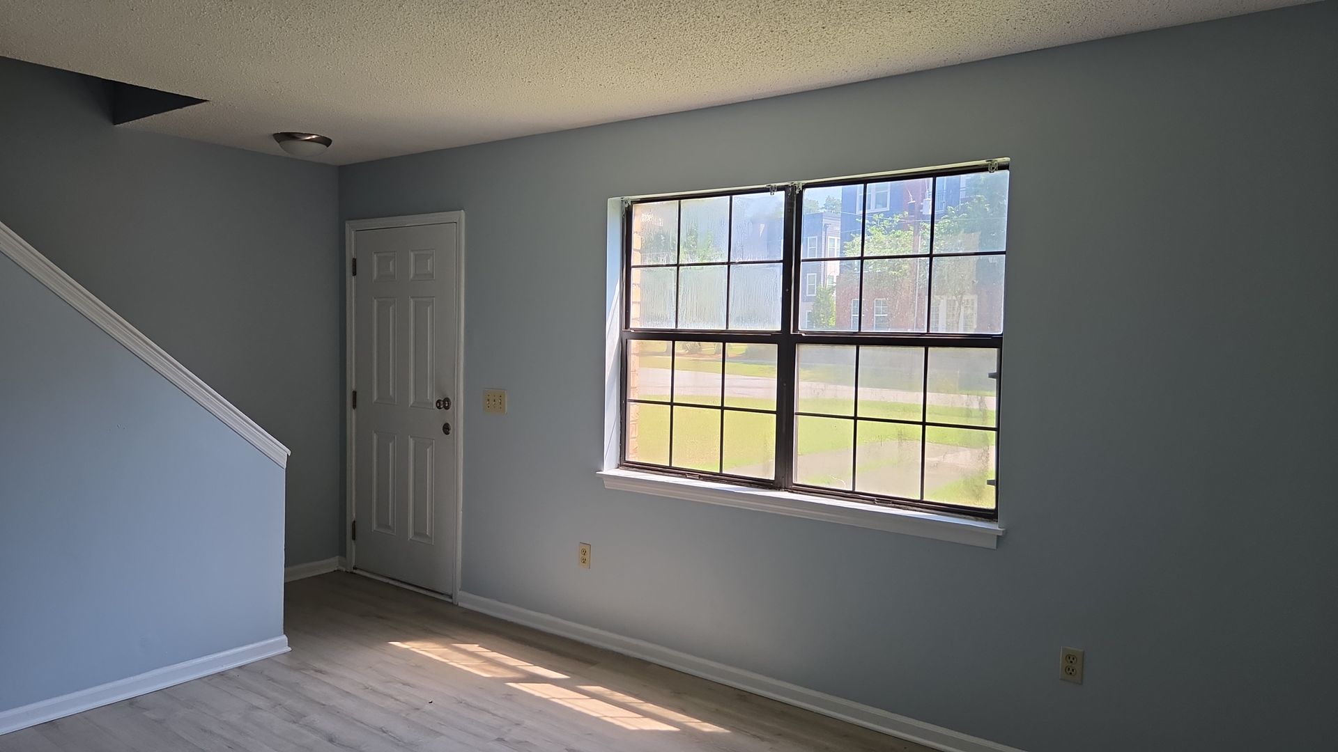 North Charleston Apartment: Chateau and Jenkins Ave