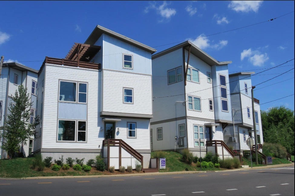 Nashville House: 704 Porter Rd