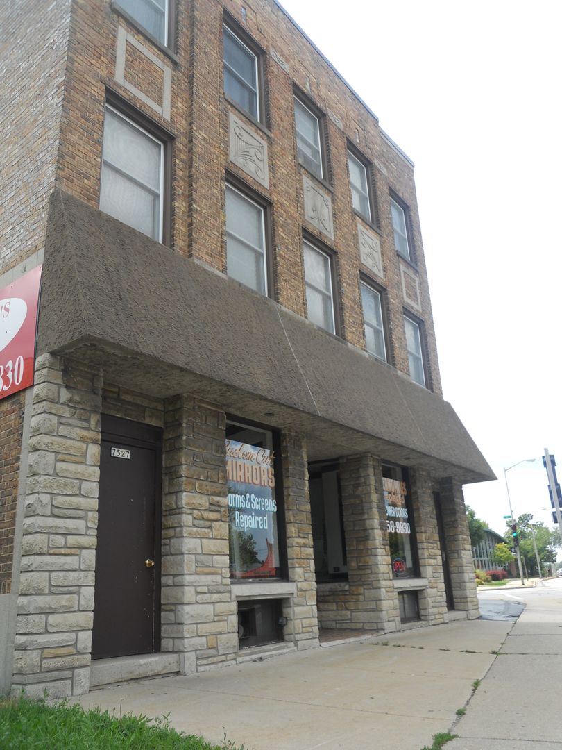 West Allis Apartment: 7527 W. National Avenue