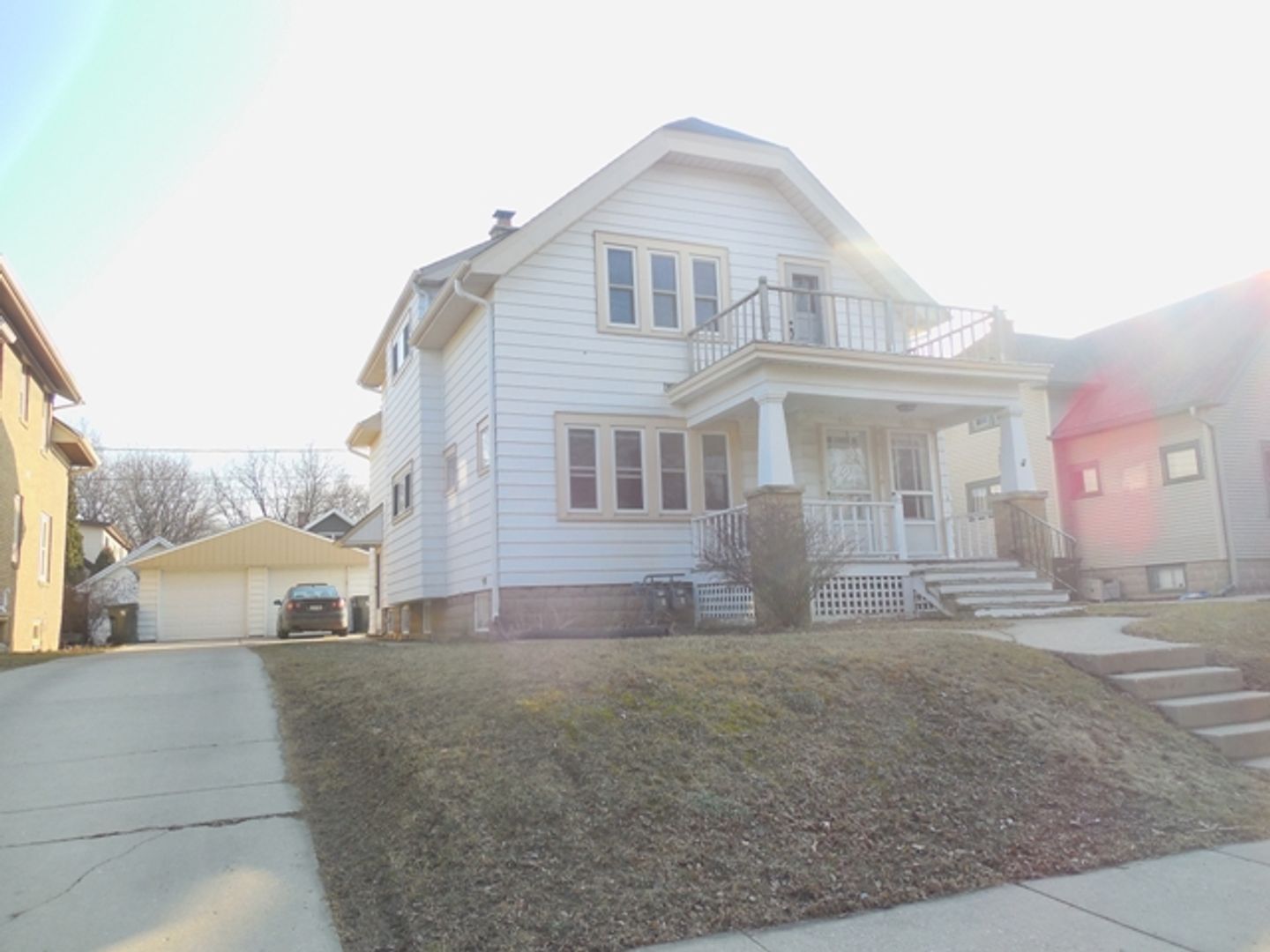 Milwaukee Apartment: 5923-5925 W. Wells Street