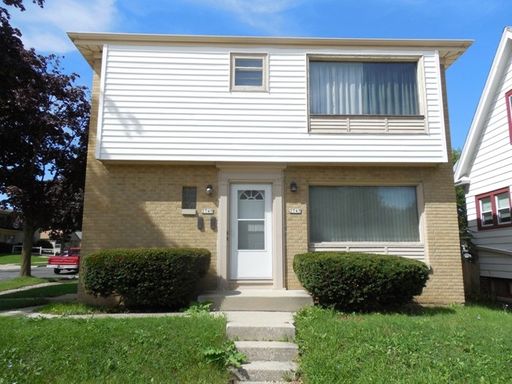 Upper 2BD/1BA duplex - Just a stones throw from Wauwatosa! – photo 1