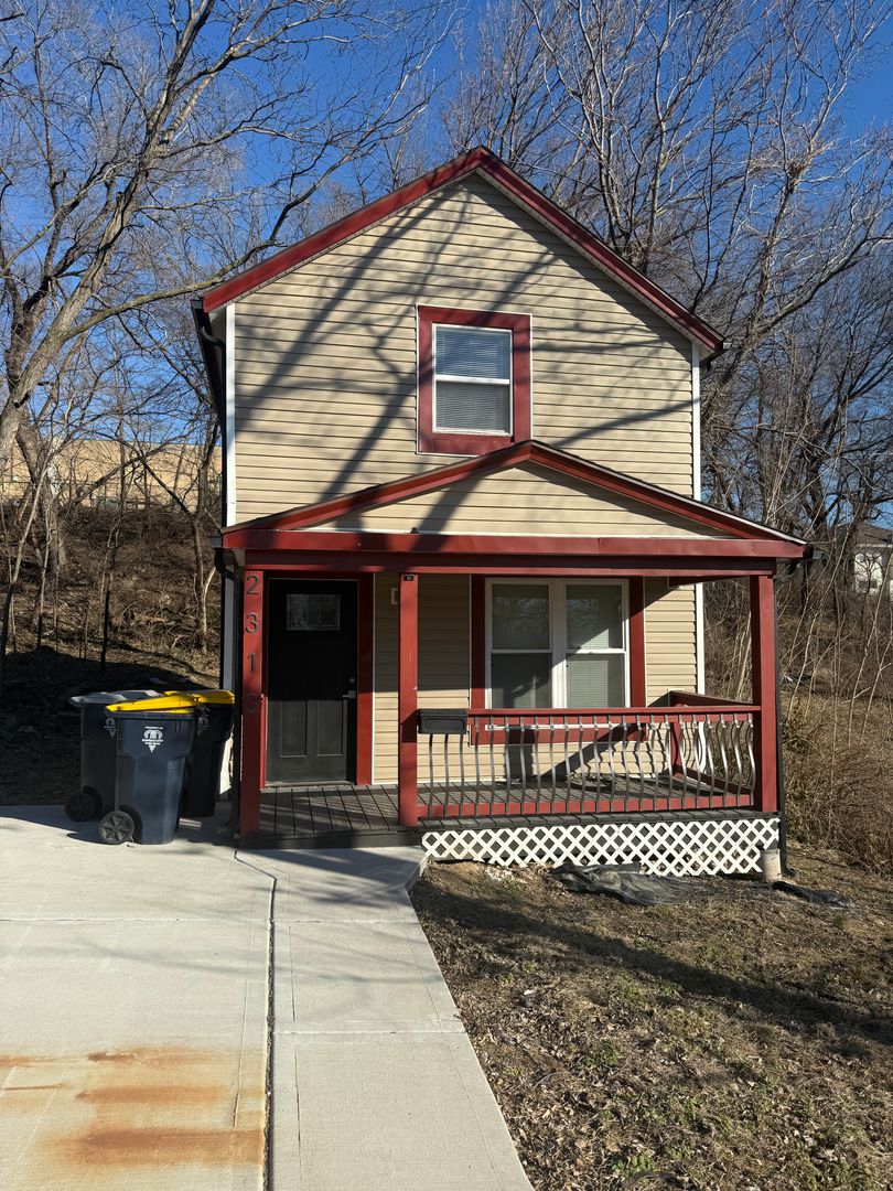 Kansas City House: 2313 Michigan Ave