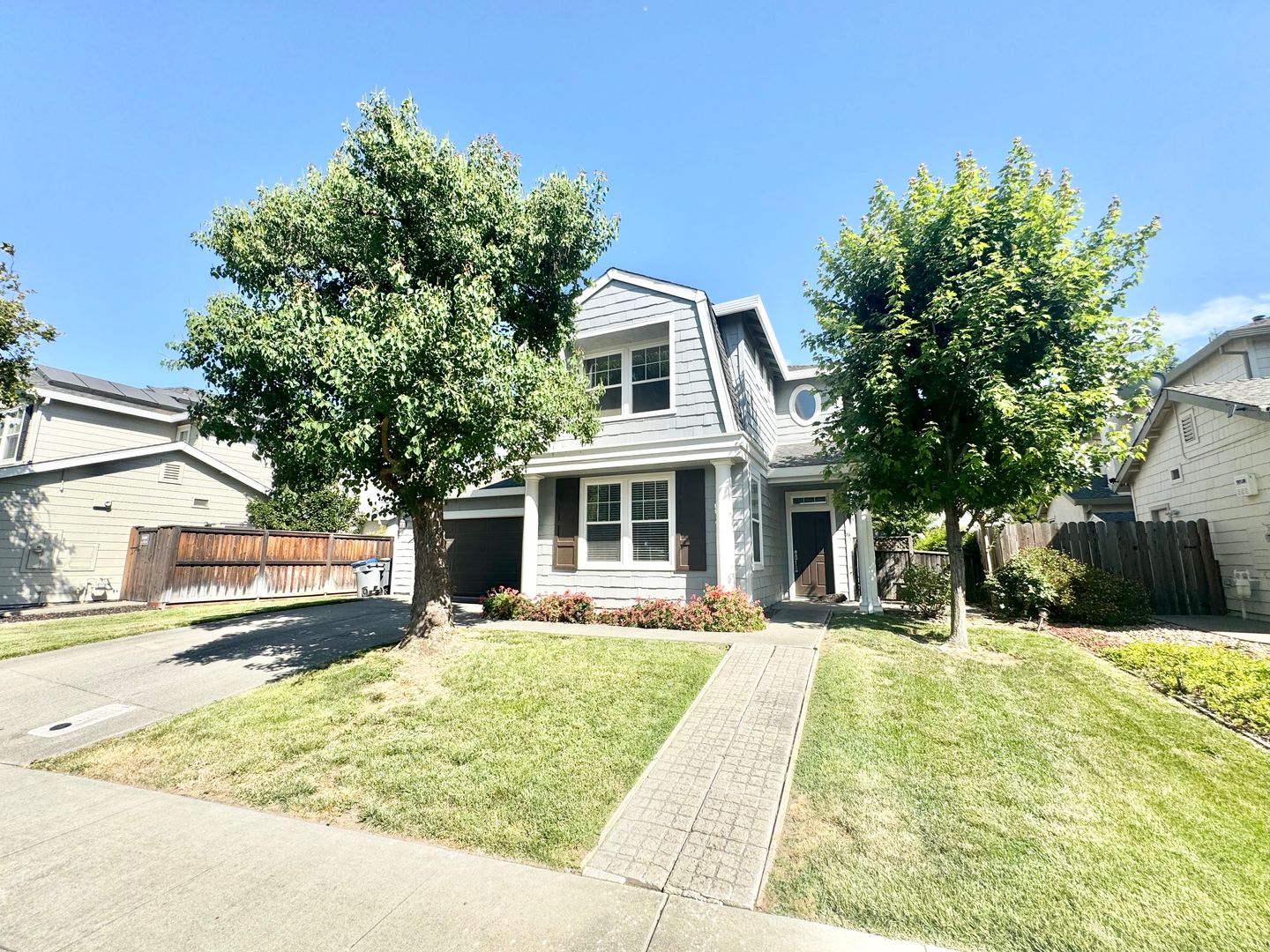 Davis House: 2008 Klee Place