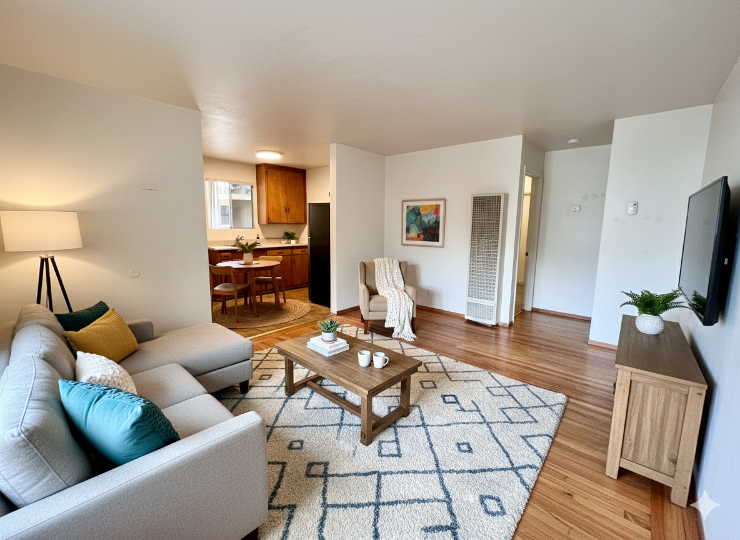 Davis Apartment: 312 University Ave