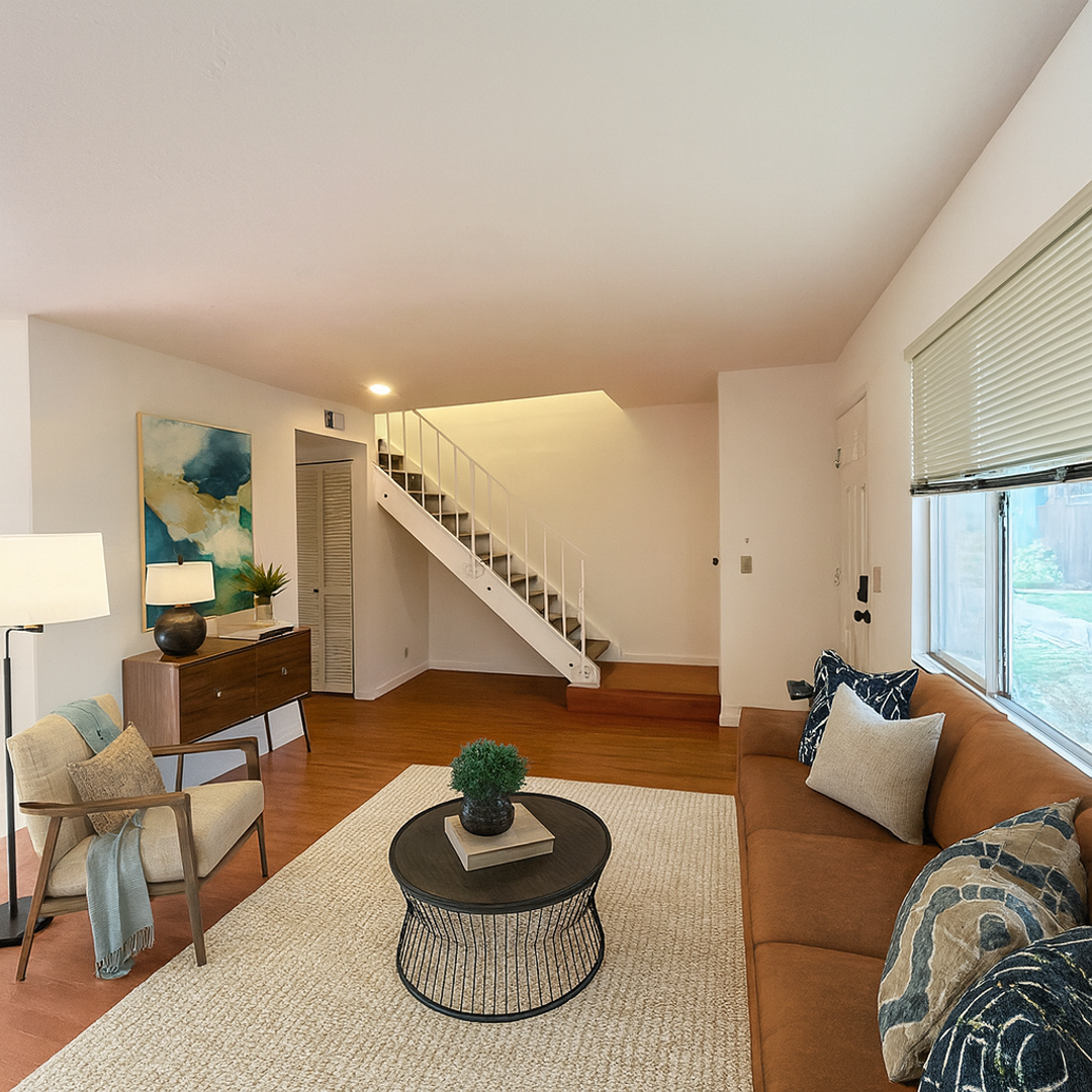 Davis House: 2091 Alta Loma St ($500 OFF 2ND MONTHS RENT)